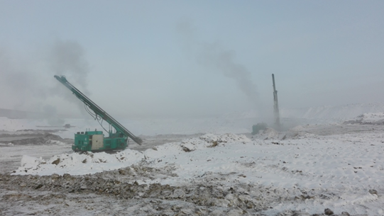 就算冰天雪地，，，，，，万丈玄冰，，，，，，他们依旧创立事业