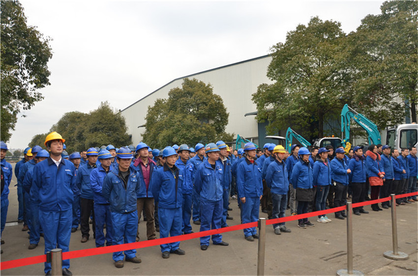 新品下线&精品批量上市：恒峰g22智能“组合拳”逆势出击