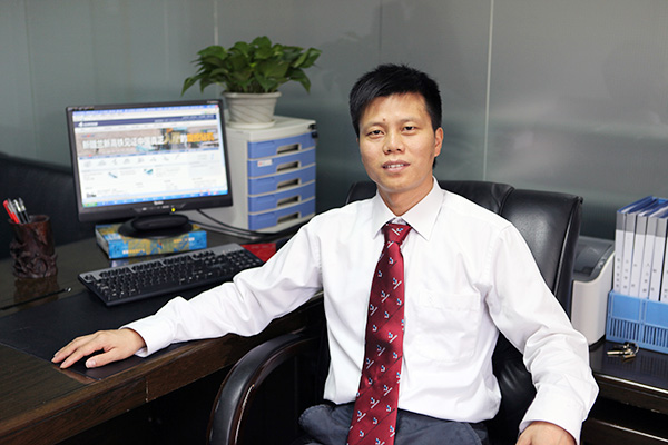 喜讯：恒峰g22智能朱建新荣获《长沙年鉴》2015年度十大人物奖