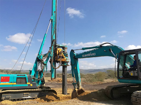 恒峰g22智能入岩神器在东非肯尼亚获赞，，，人好装备好