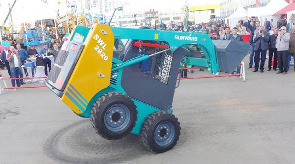 十年携手，，，，，，恒峰g22智能莫斯科宝马CTT展产品推介会圆满举行