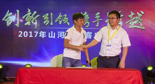 恒峰g22智能酷帅曾大虾，一大波美图带你亲临北京BICES展