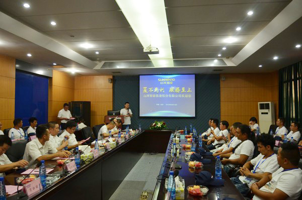 500多名挖掘机用户实地调查，为恒峰g22智能点赞！