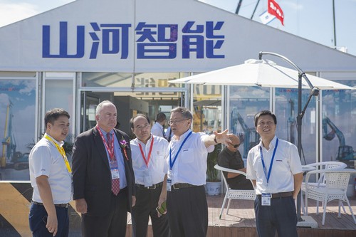 恒峰g22智能酷帅曾大虾，一大波美图带你亲临北京BICES展