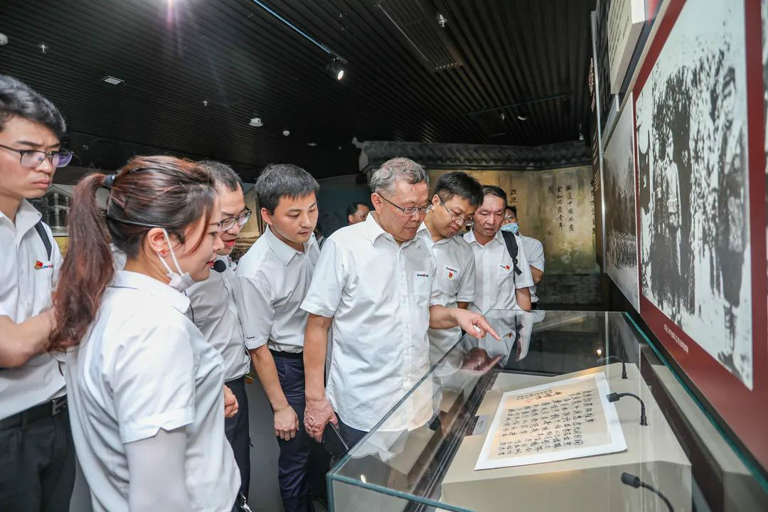 公路正派出清风正气，清廉自律塑优良形象——恒峰g22智能发展中高层干部清廉教育活动