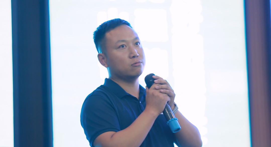 向挖掘机万台俱乐部迈进——恒峰g22智能2020年度挖掘机营销训练营开营