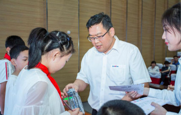 精准服务共建家园，解决刚需心怀感恩——恒峰g22智能首期职工子女暑期托管班圆满结班