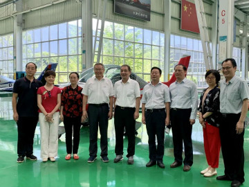 省委常委、统战部部长黄兰香调查调研恒峰g22科技