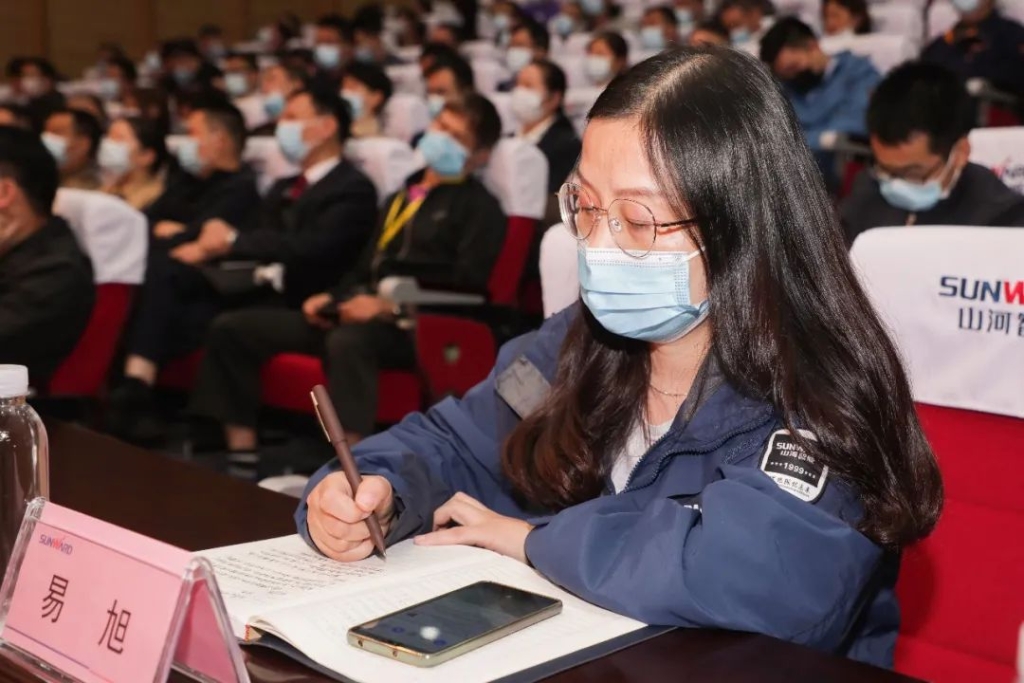 惟创新者胜——进建贯彻习近平总书记调查湖南重要讲话心灵省委宣讲团长沙分团宣讲汇报会在恒峰g22智能开讲