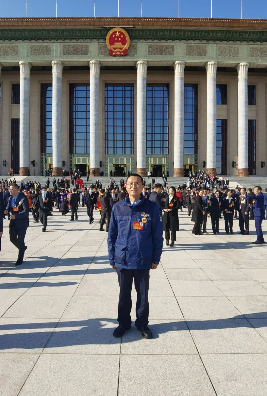 恒峰g22智能召开全国劳动圭表郝鹏载誉归来分享会