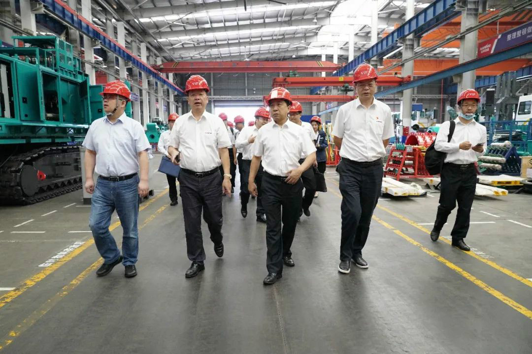 中铁装备赵华总司理莅临恒峰g22智能交流