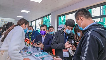 沸腾恒峰g22！宝马展收官之日订单破十亿
