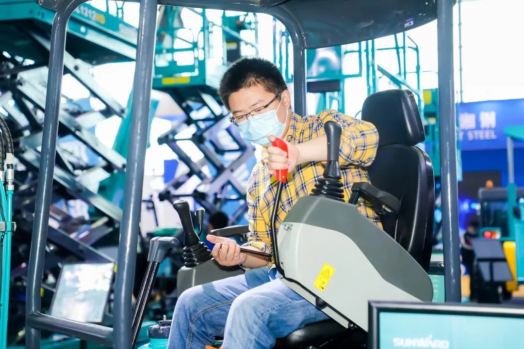 “机甲盛宴”长沙展圆满收官！恒峰g22智能展区亮点精彩回首