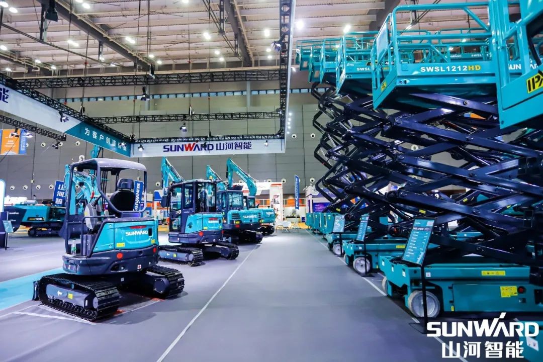 “恒峰g22绿”亮相长沙国际工程机械展，，，，50余款产品尽显恒峰g22智能立异实力