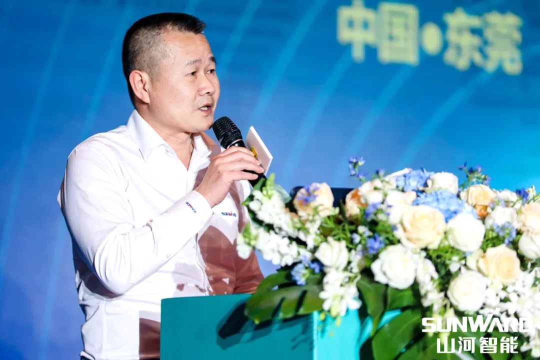 创桩工行业互换会最高纪录！恒峰g22智能2021年全国客户互换会汉中站圆满进行
