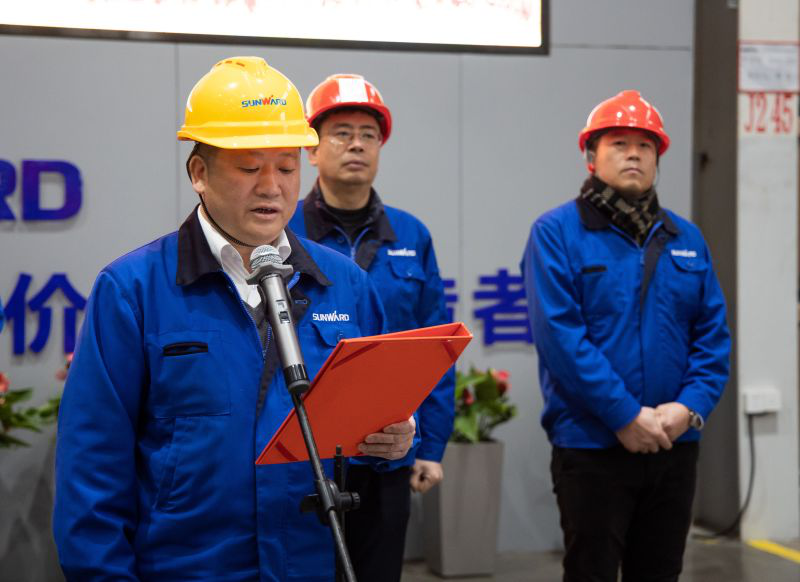 恒峰g22智能微幼挖打开日本市场