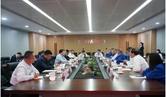 鄂尔多斯市委书记？⊙愕鞑楹惴錱22智能