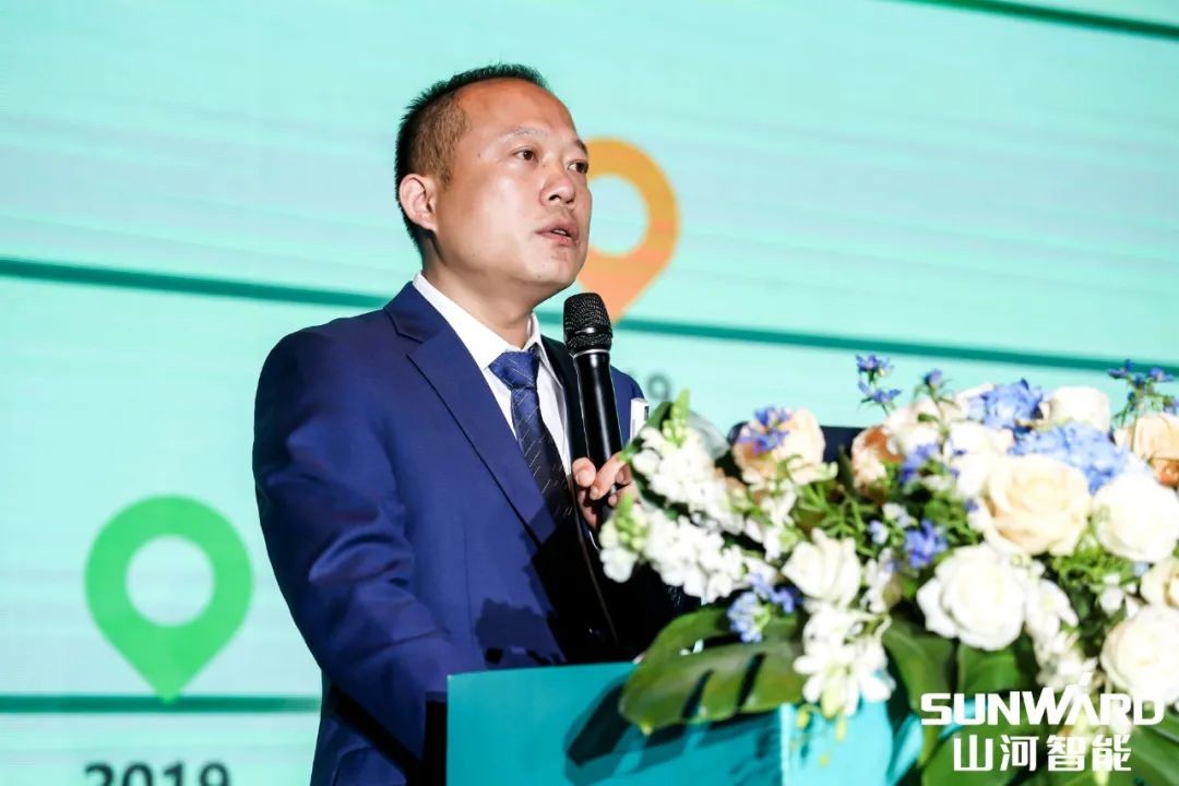 创桩工行业互换会最高纪录！恒峰g22智能2021年全国客户互换会汉中站圆满进行