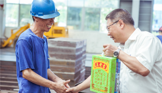 我们有清凉做伴，，，高温也能潇潇洒洒