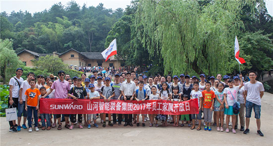 这个炎天，，，，亲子玩转恒峰g22智能“三栖”装备