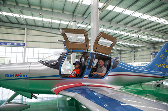 这个炎天，，，，亲子玩转恒峰g22智能“三栖”装备