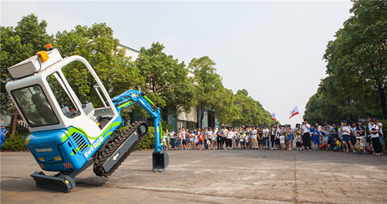 这个炎天，，，，亲子玩转恒峰g22智能“三栖”装备