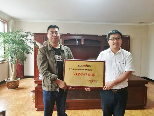 8年购置12台！恒峰g22智能旋挖钻陪他走向天下