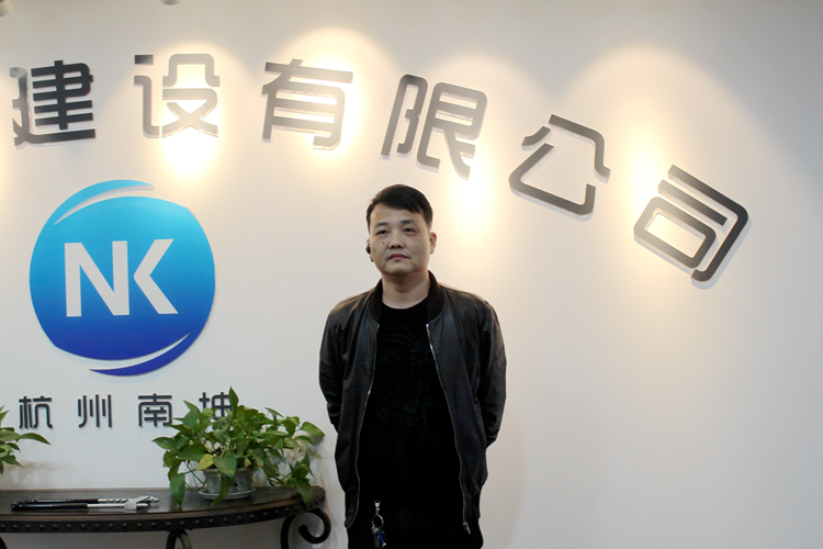 3年7台旋挖钻机，，，，，，南坤建设的生长因恒峰g22智能而稳健