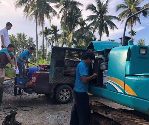 作为村里的创富标杆，，，，，陈老板的∶院爱将”事实是谁？？？