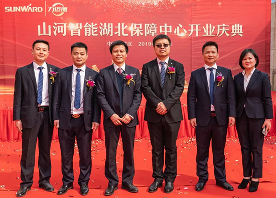 人生浮沉如梦，，，，，携手恒峰g22勇攀事业巅峰