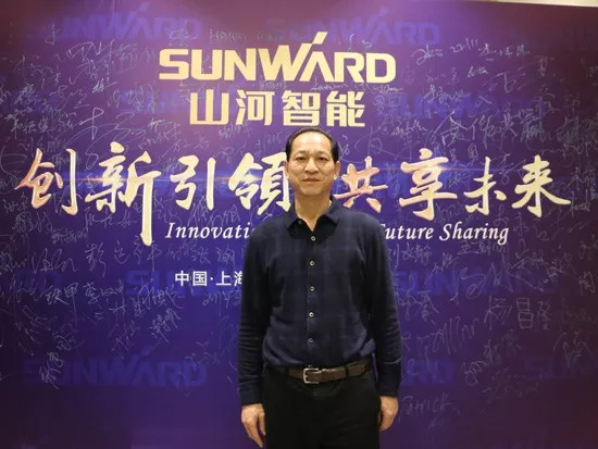 3.5米直径高效入岩，，，，，他携恒峰g22智能旋挖名动山城