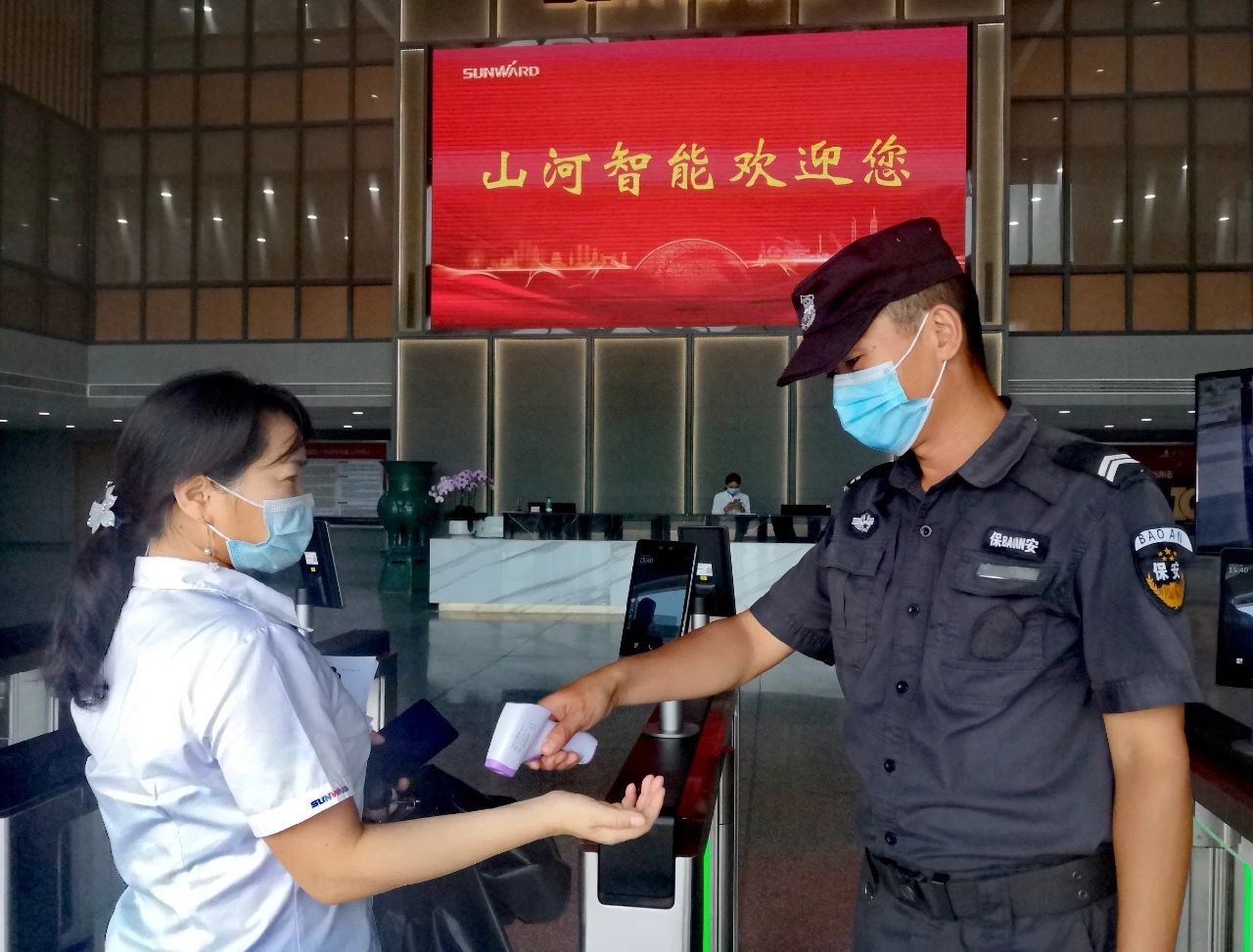 严酷防控！恒峰g22智能牢筑防疫“长城”