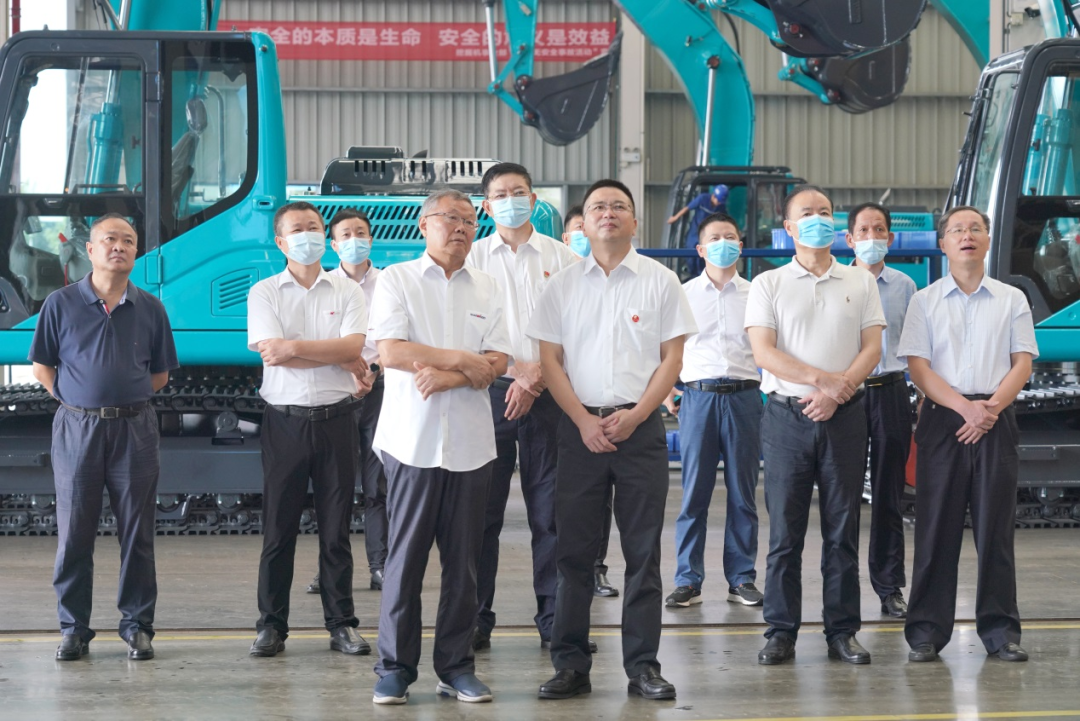 长沙市委常委、市纪委书记胡卫兵考察调研恒峰g22智能