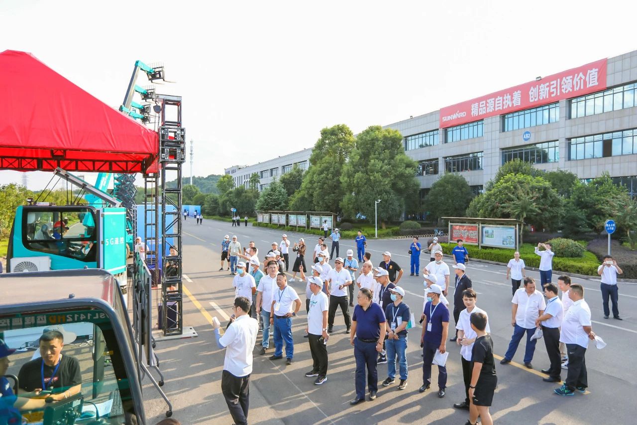 远程？+仿真培训！全球初创5G？胤抡媾嘌抵腔燮教ń艹隽料
