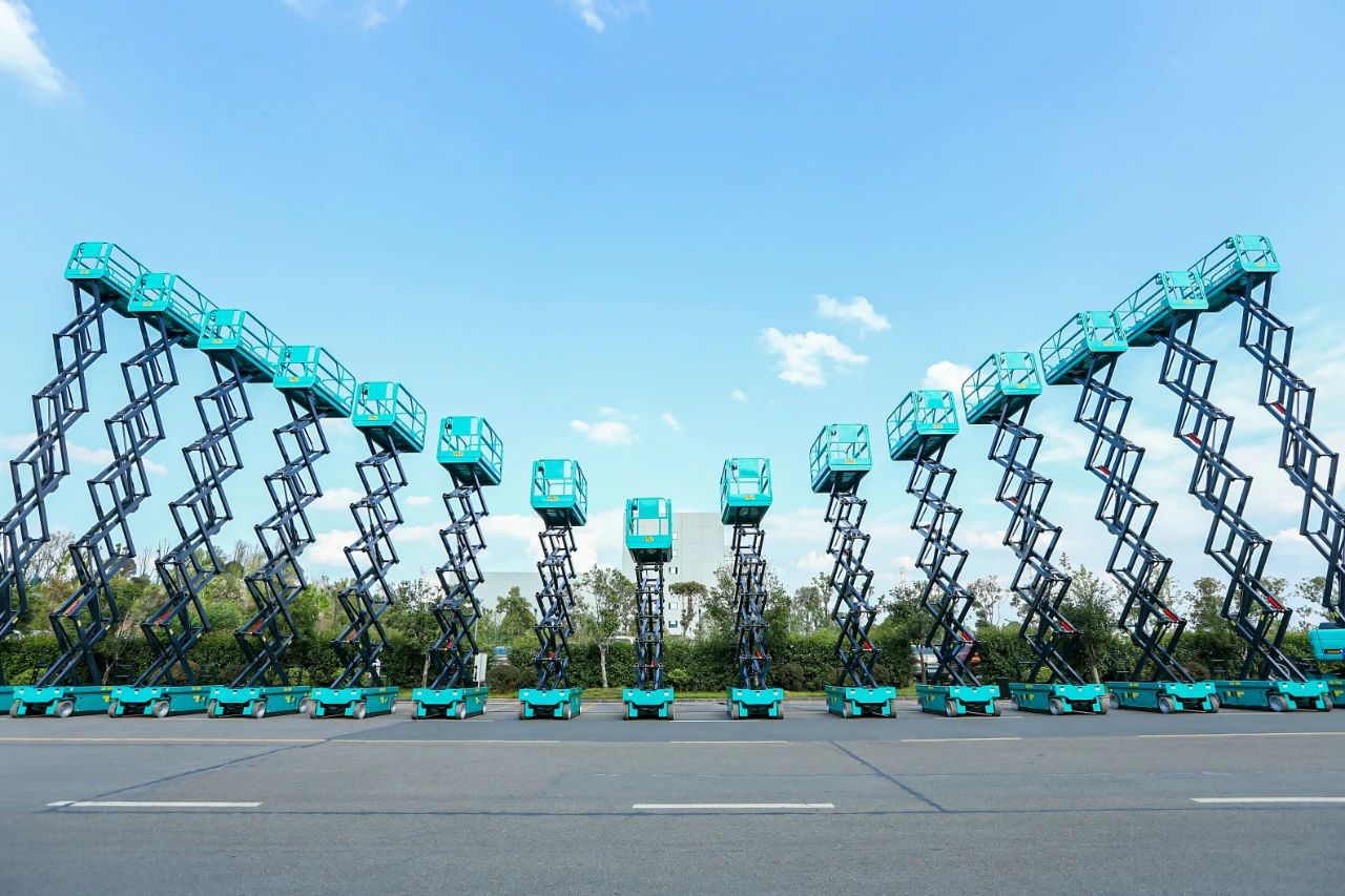 不负使命，，，，，恒峰g22智能高空作业装备交出“阶段性答卷”