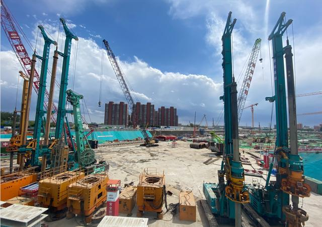 大国重器！恒峰g22智能超等装备助力北京都会副中心综合交通枢纽站建设