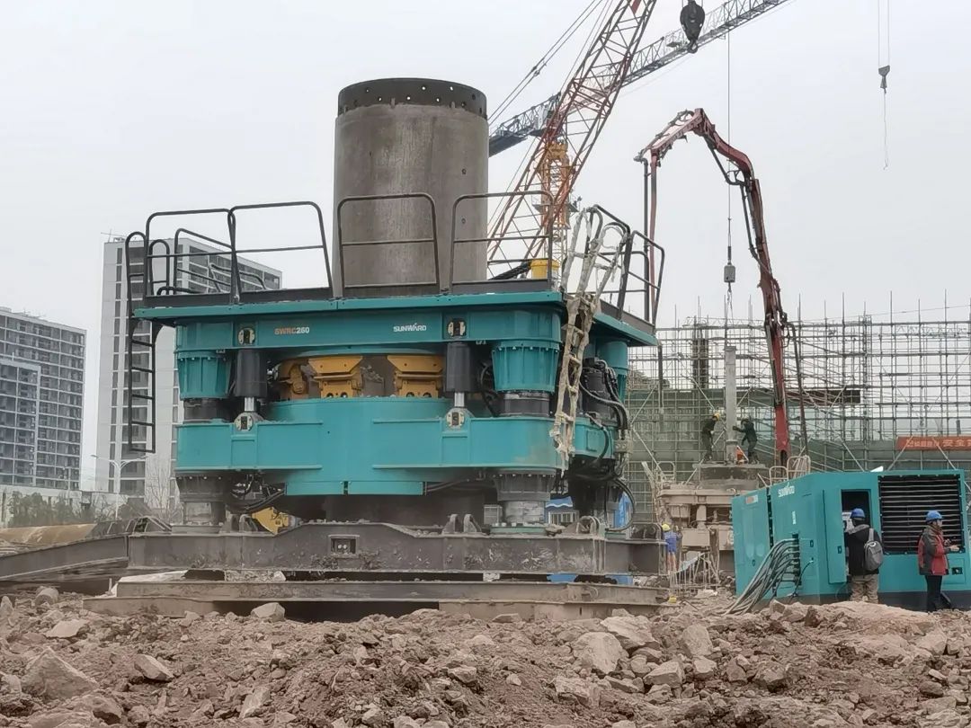 利器出击！恒峰g22智能SWRC260全回转全套管钻机乐成完成首钻