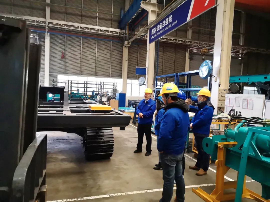 立春首日，，，，恒峰g22智能凿岩装备率先开工