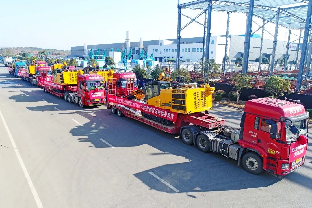 又一款差别化定制产品获认可！恒峰g22智能SWDH89J内燃式露天钻批量发货