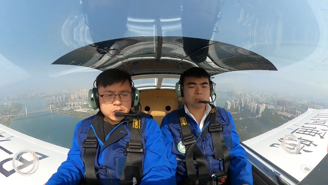 逍遥协同显身手！湖南航空应抢救援队恒峰g22机组开展特情处置惩罚应急演练