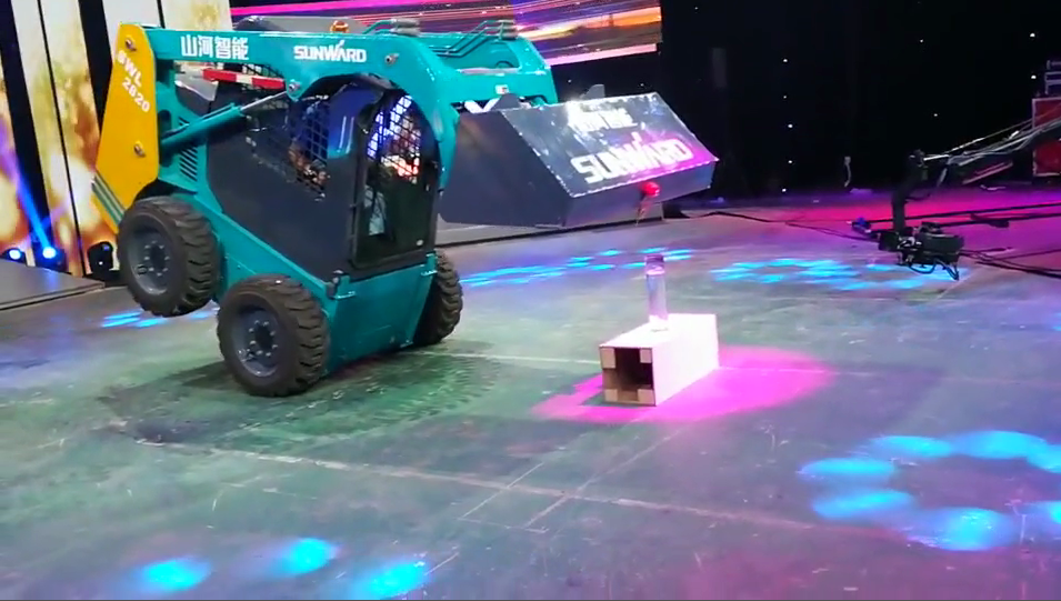 恒峰g22匠心 | 闻“机”起舞，，，，手艺“添”威