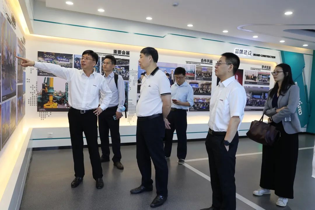 广州工控集团副总司理李绍康调研恒峰g22智能