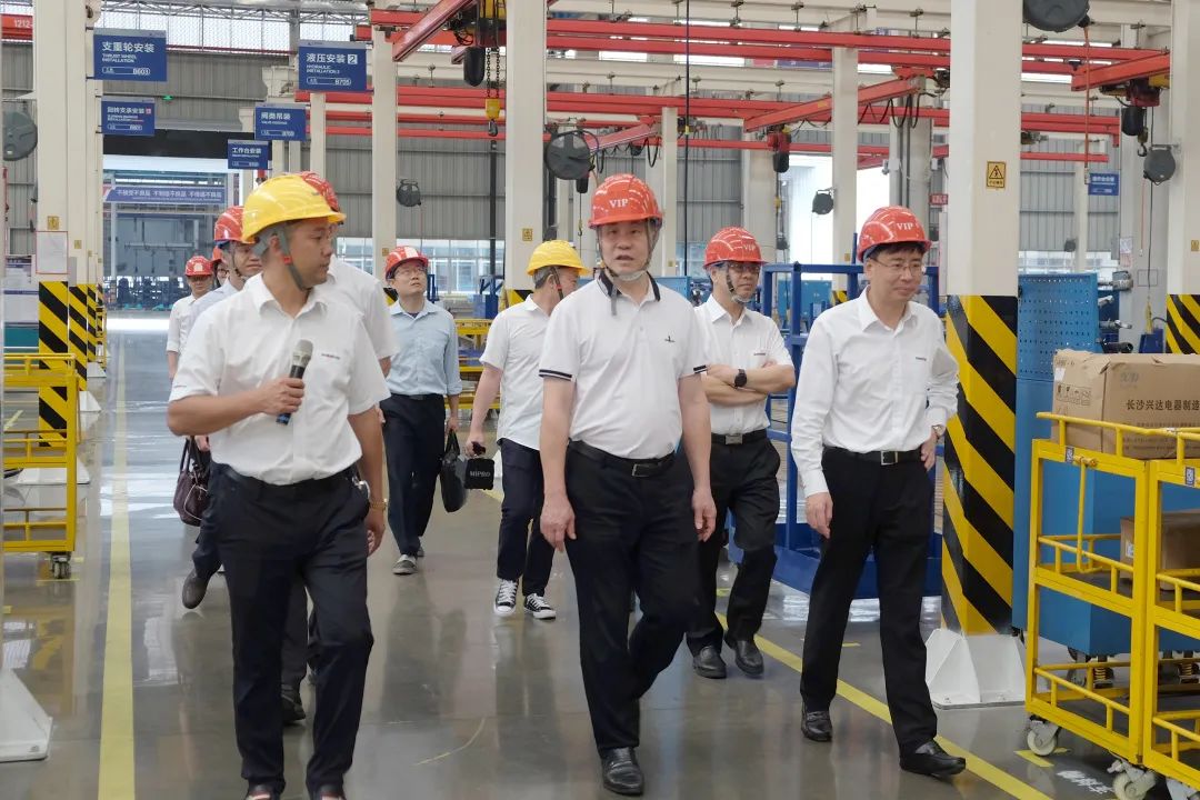 广州工控集团副总司理李绍康调研恒峰g22智能