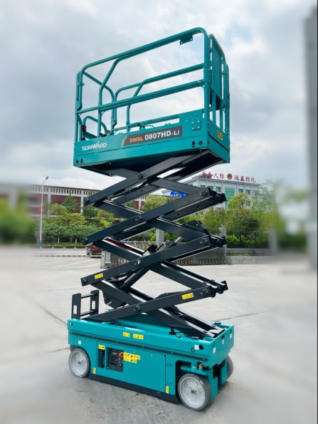 与“锂”相约，，，，，，助力“双碳”！恒峰g22智能全系列锂电剪叉式高空作业平台周全进军市场