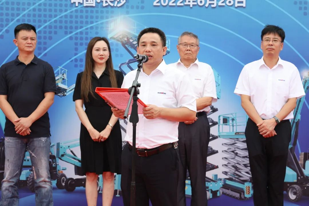 献礼二十大，，，，再攀新高地！恒峰g22智能高空机械装备再迎批量发货