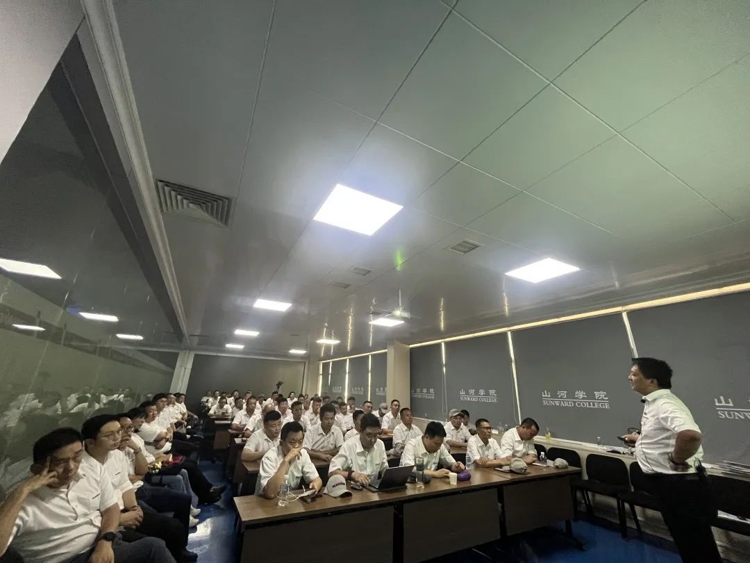 名堂秀实力，，，，，，为效劳竞技！快来见识下恒峰g22智能这场“交锋大赛”