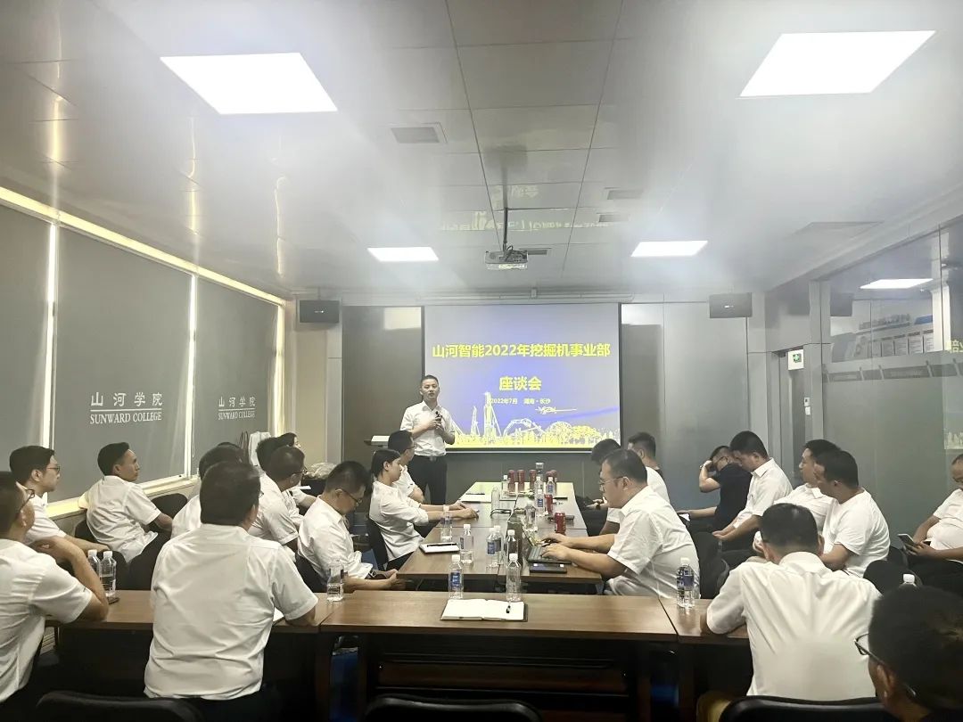 名堂秀实力，，，，，，为效劳竞技！快来见识下恒峰g22智能这场“交锋大赛”