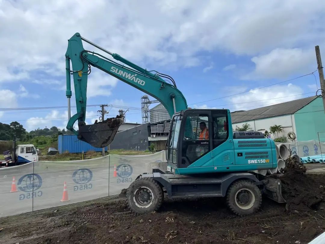 “恒峰g22绿”迈向南太平洋岛，，，，恒峰g22智能轮挖助力斐济基础设施建设