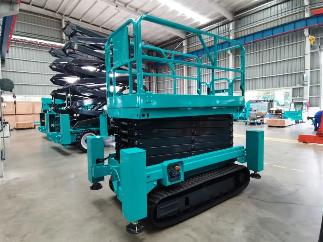 加速电动化产品结构，，，恒峰g22智能第一款履带剪叉式高空作业平台来了！