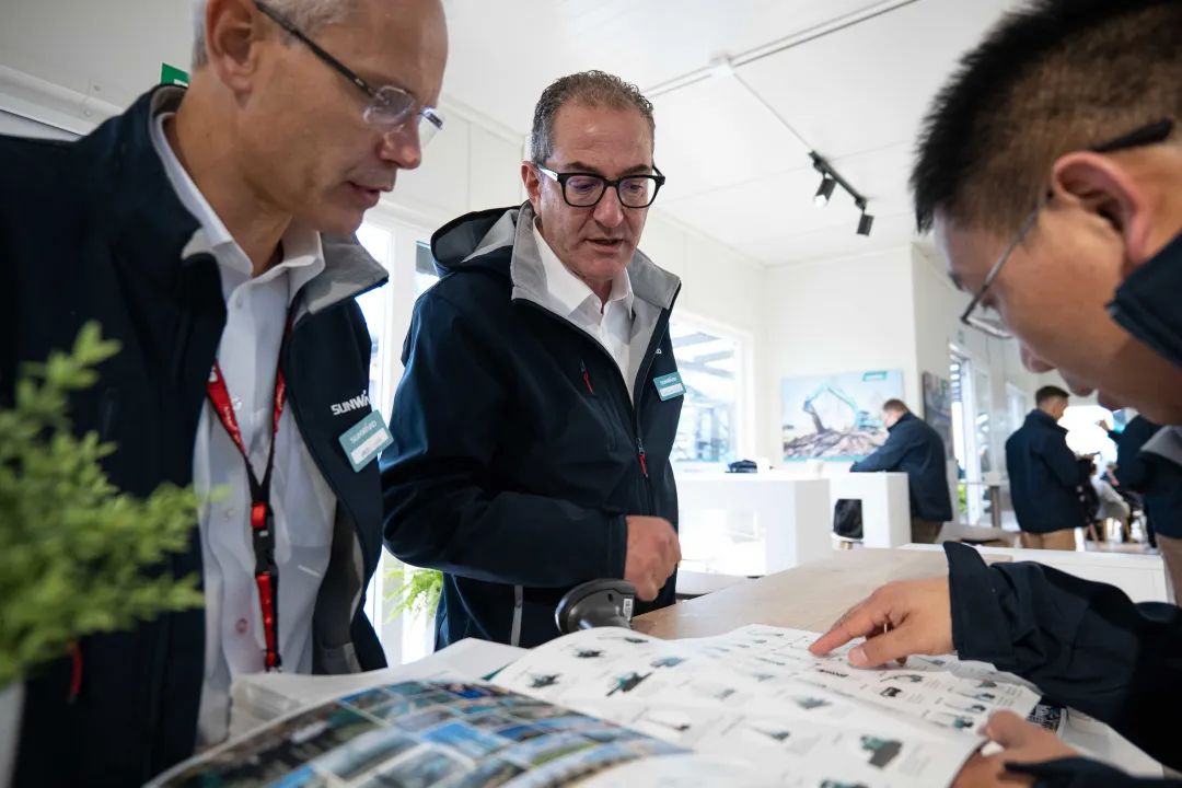 Bauma 2022 | 一连加码欧洲高端市场，，，，，，“恒峰g22绿”闪灼德国慕尼黑